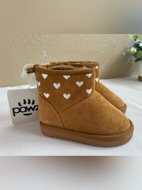 PAWZ Toddler Girls Size 5 Chestnut Brown Faux Fur Booties with Hearts